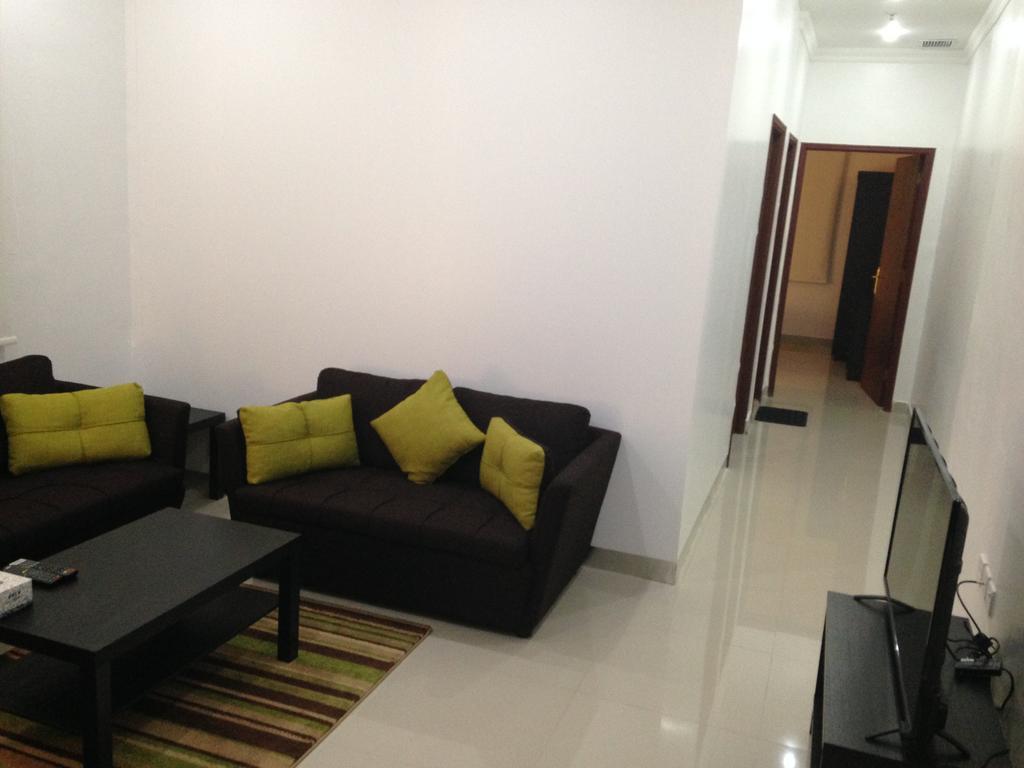 Riviera Apartments Kuwait City Room photo
